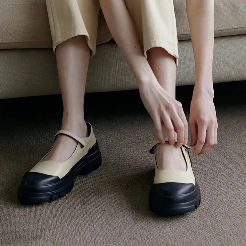 Handmade Leather Flat Mary Jane Shoes For Women Round Toe in Beige/Black
