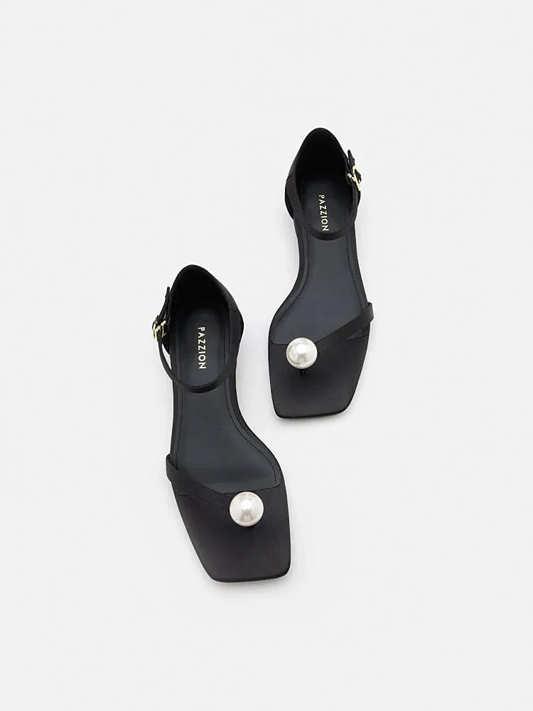 Kailyn Pearl Sandals