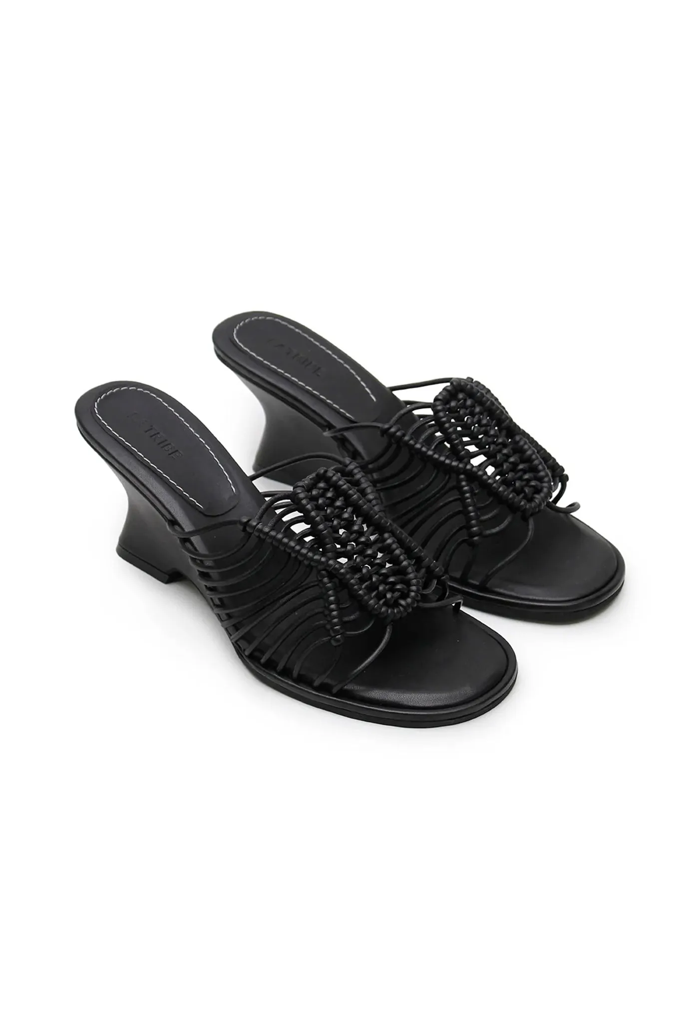 Macrame Wedge - Black