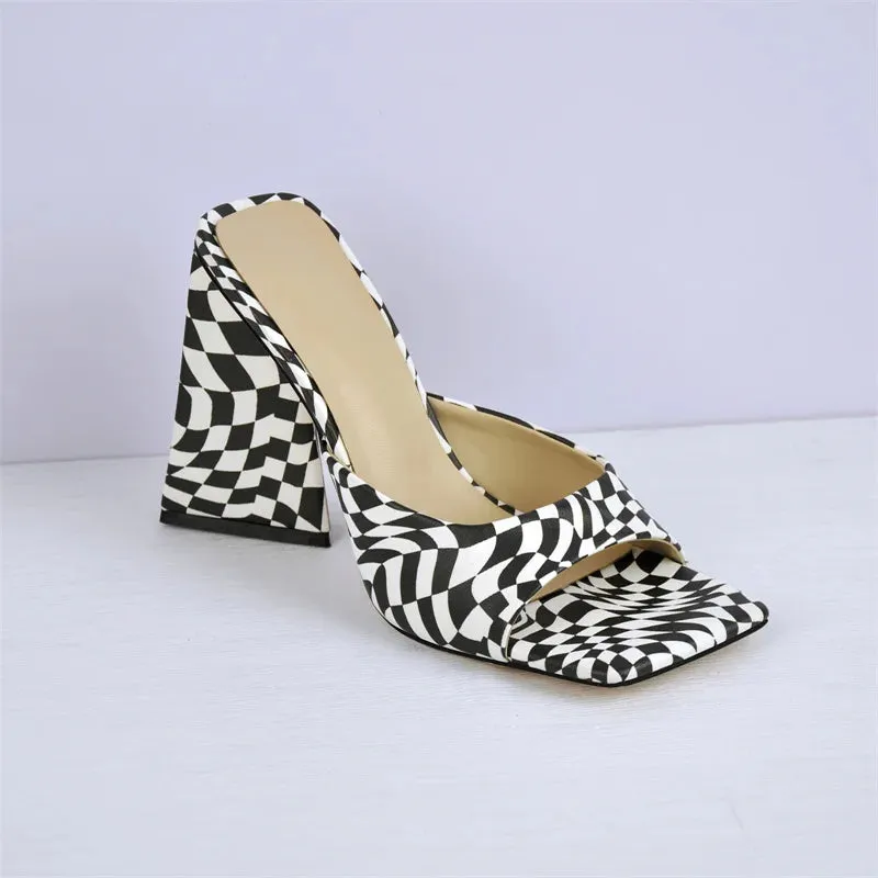 Mixed Colors Novelty Sandals