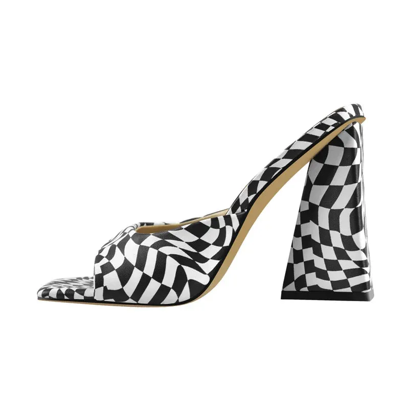 Mixed Colors Novelty Sandals