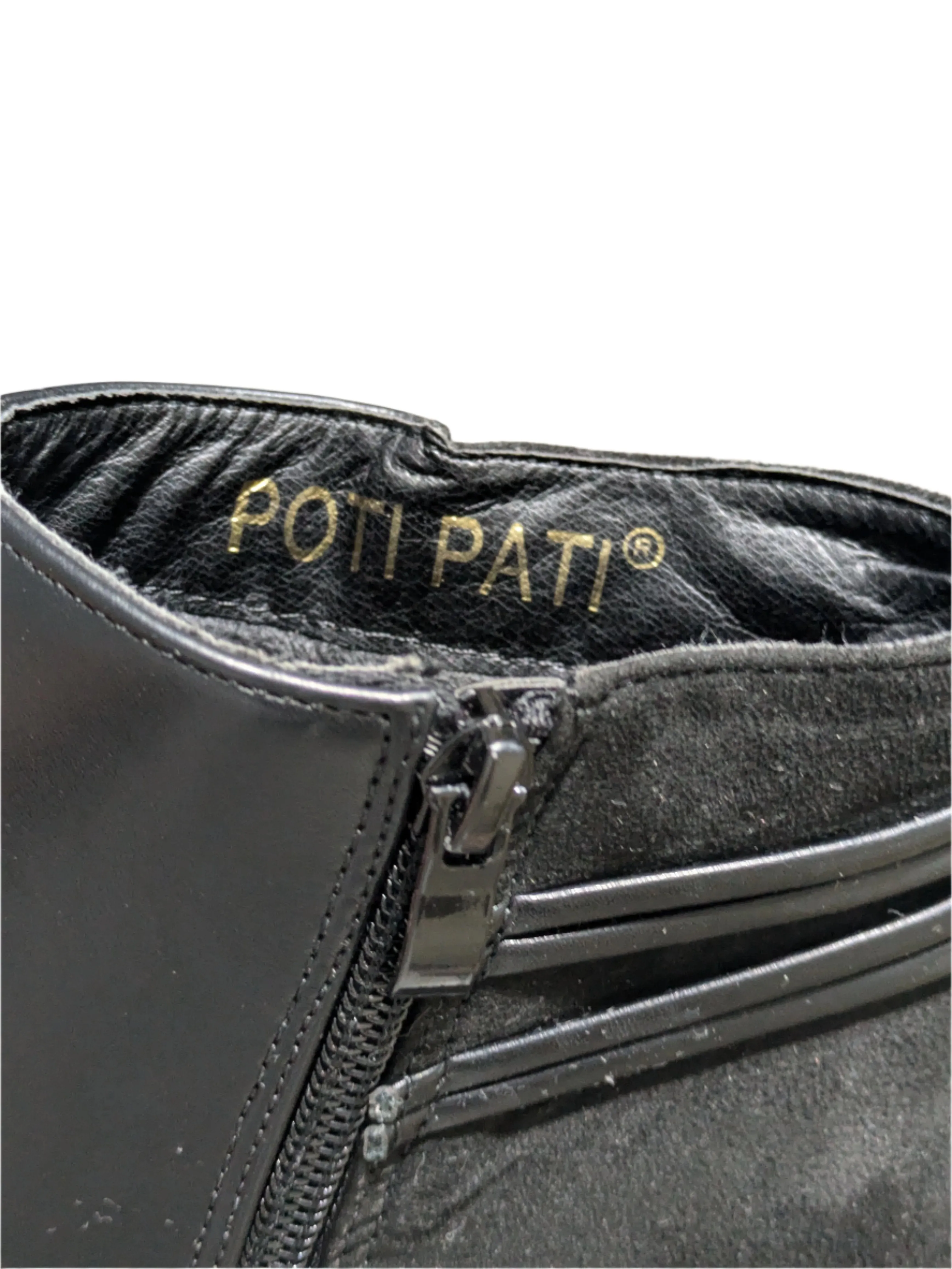 Poti Pati Black Shoes with Golden Buttons - Size EU 39 / UK 6 / US 8
